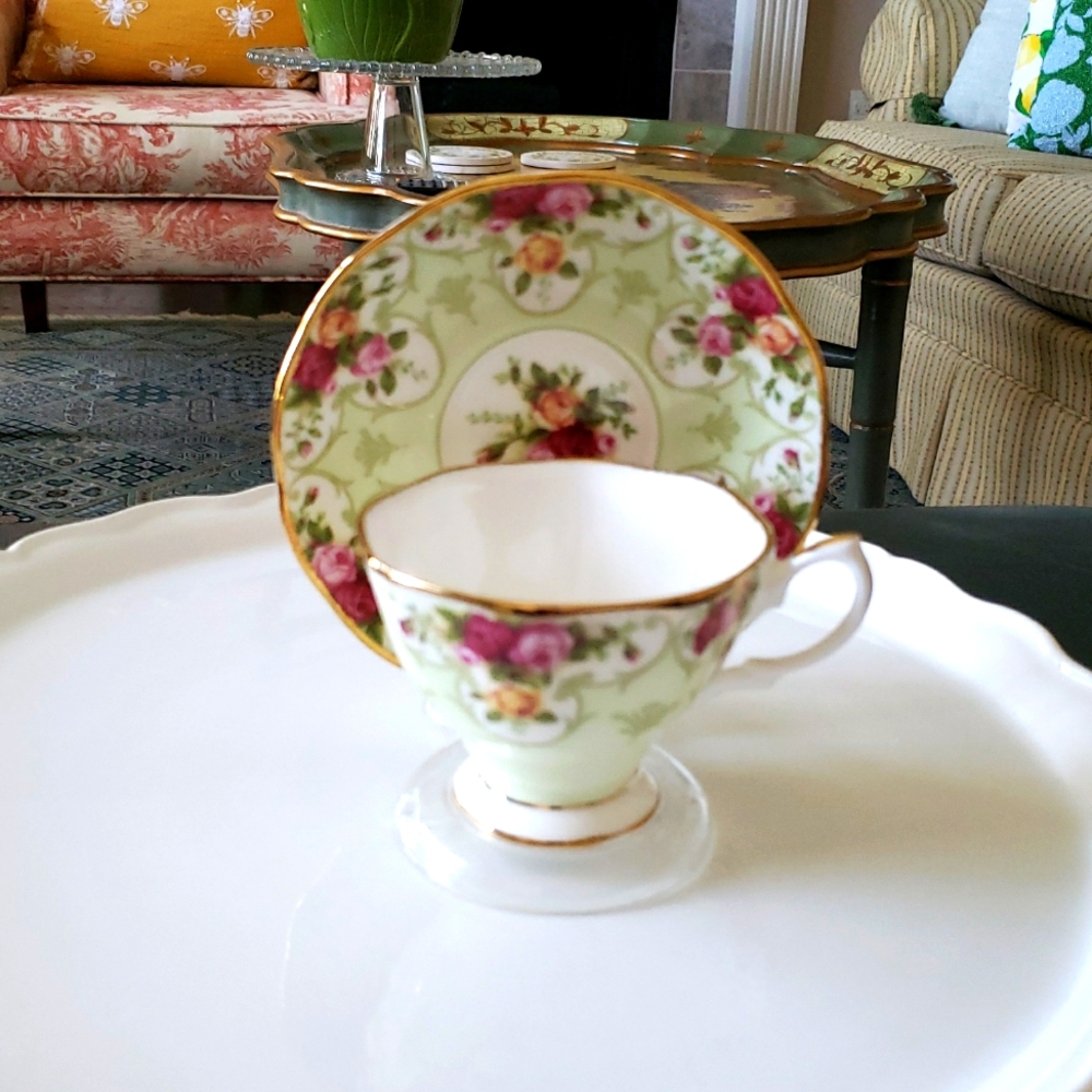 Royal Albert Teacup and Saucer Set with Gold Trim